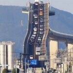 日本「垂直大橋」驚豔世界，專家：當鏡頭拍到側面，你就明白了!